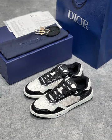 DIO Sneakers