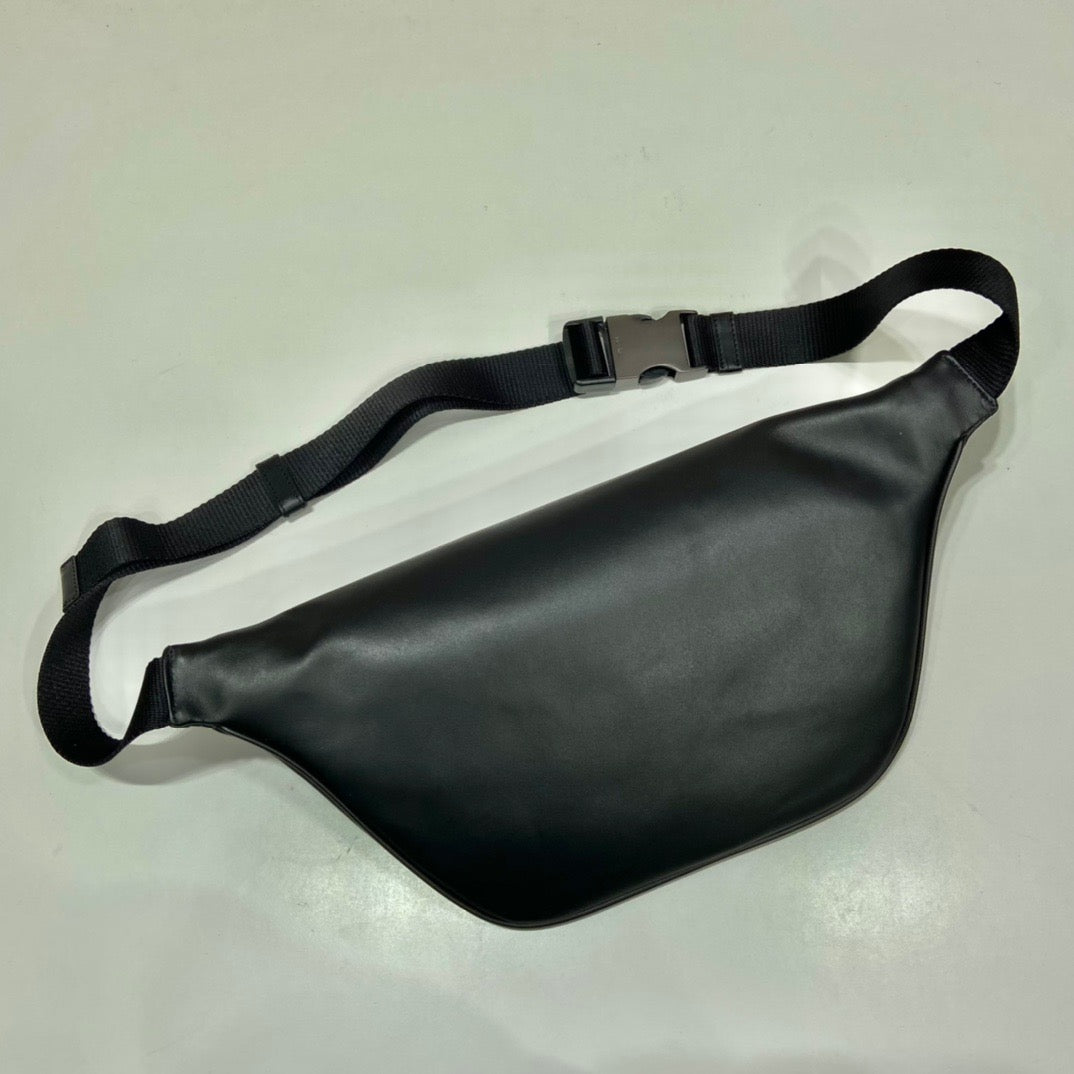 PRA Cross Body Bag