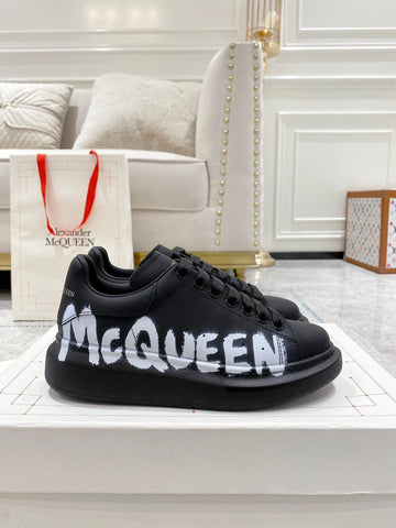 Sneakers & Shoes