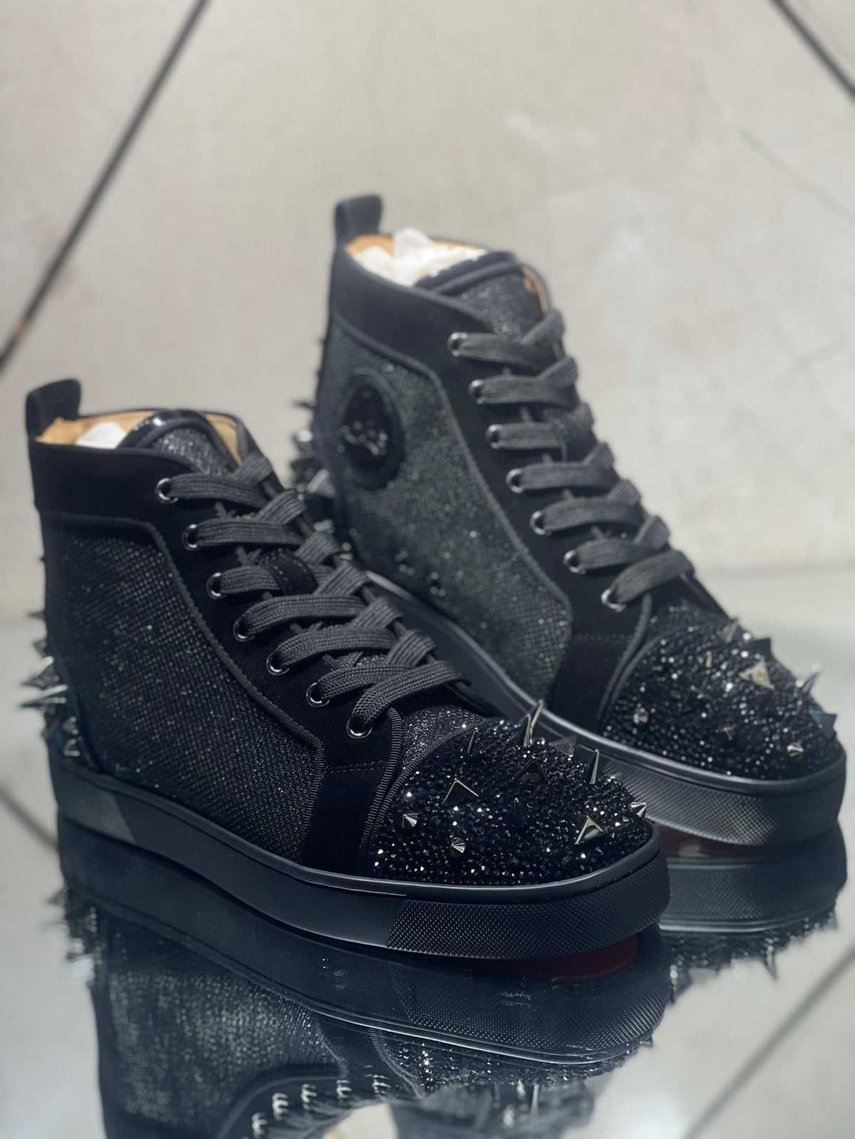 Sneakers & Shoes