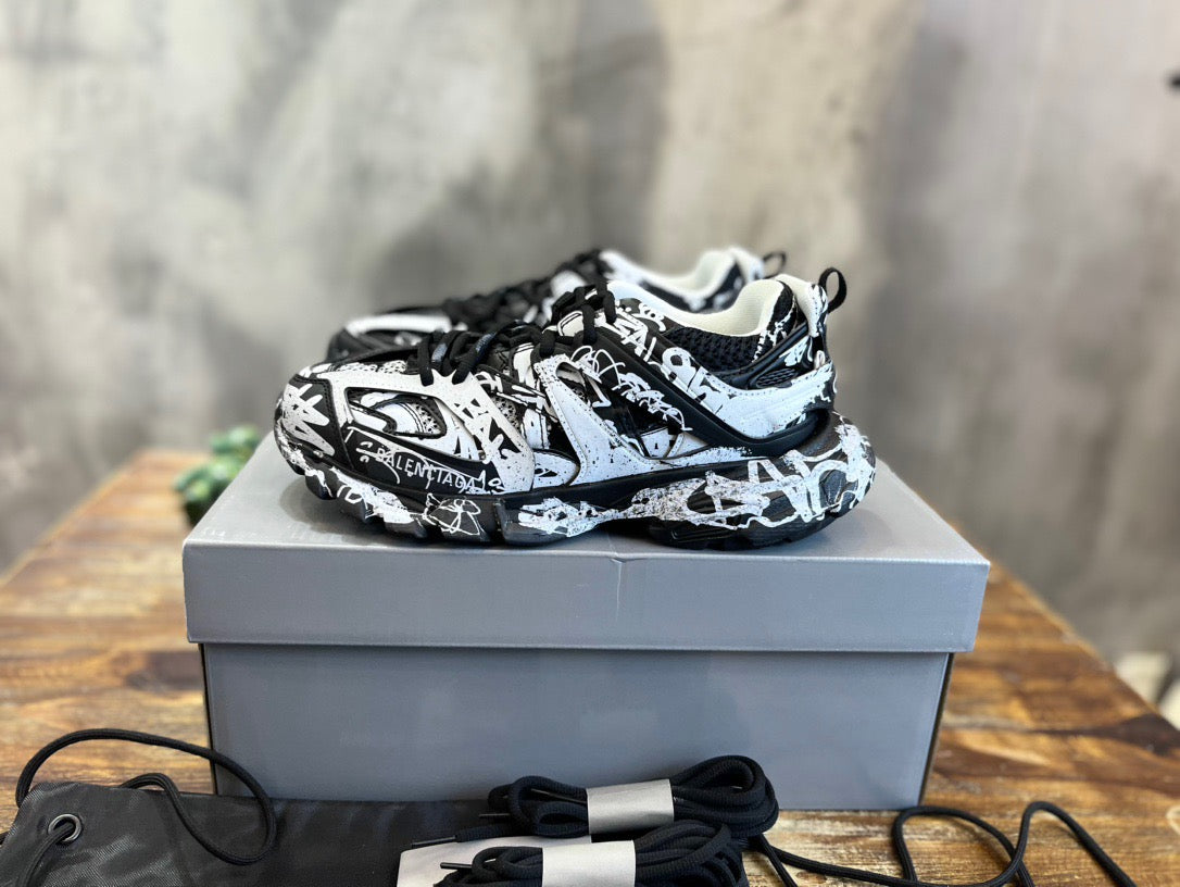BLCG Sneakers