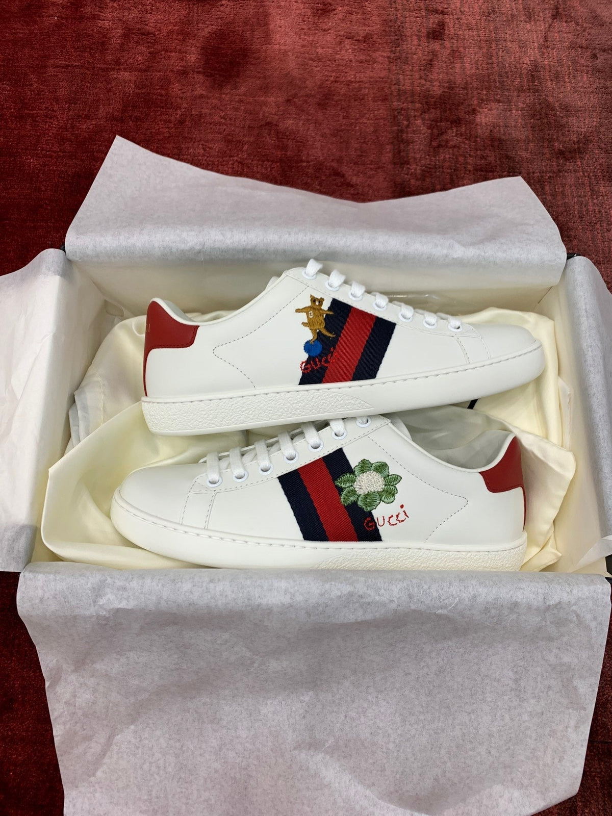Sneakers & Shoes