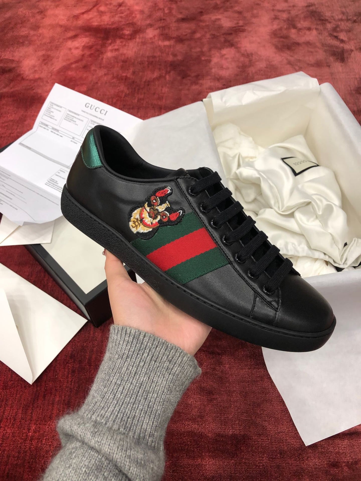 Sneakers & Shoes