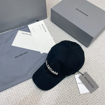 Caps