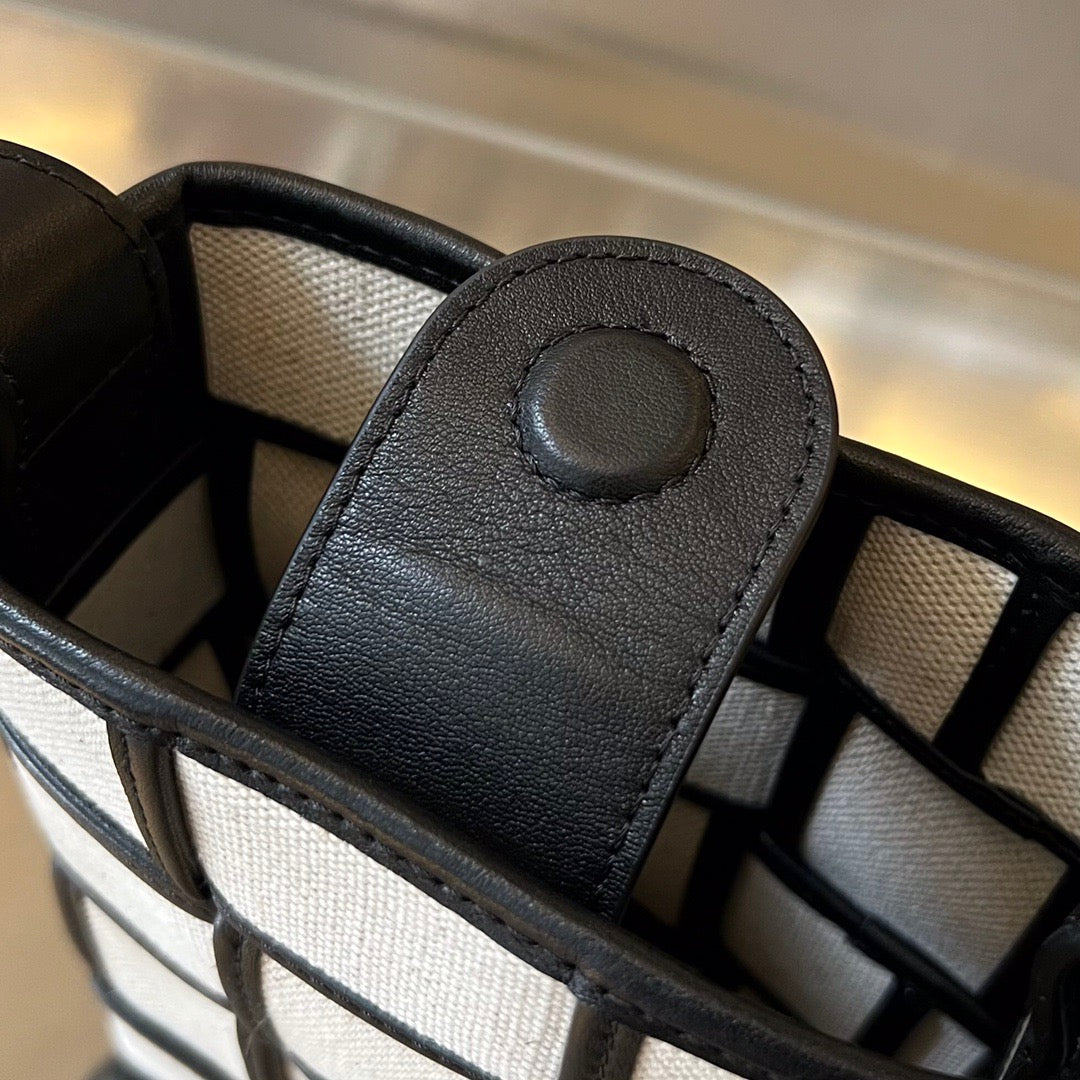 BV Sling Bag