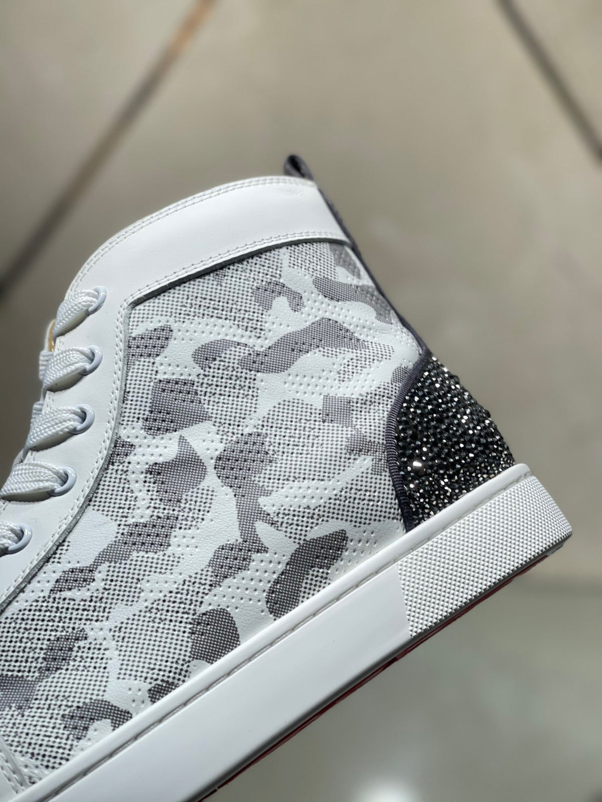Sneakers & Shoes
