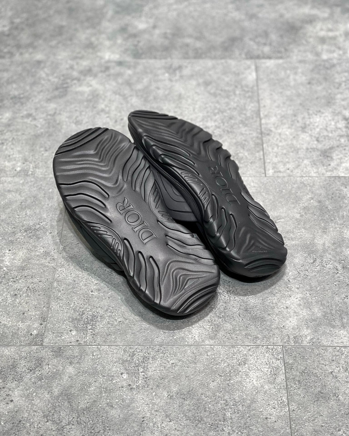 DIO sandal