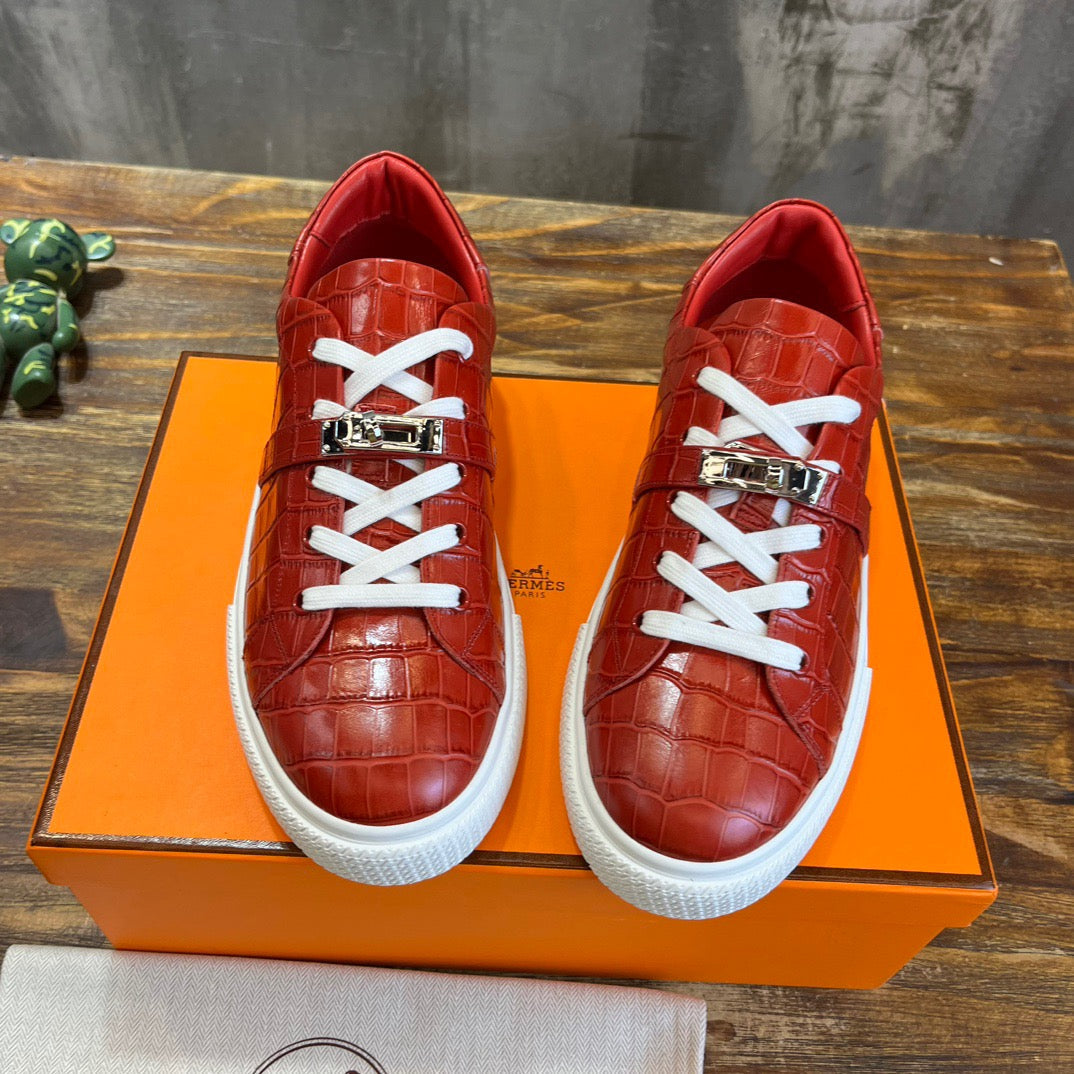 HERM Sneakers
