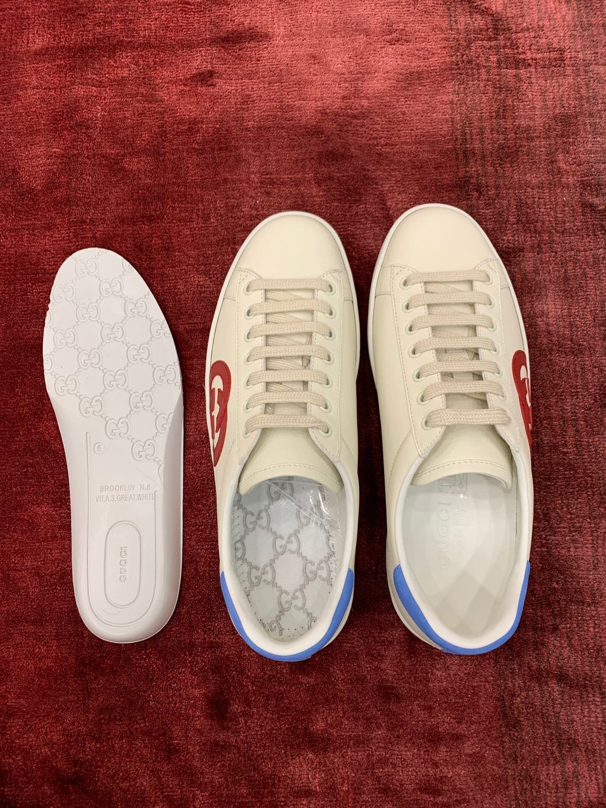 Sneakers & Shoes