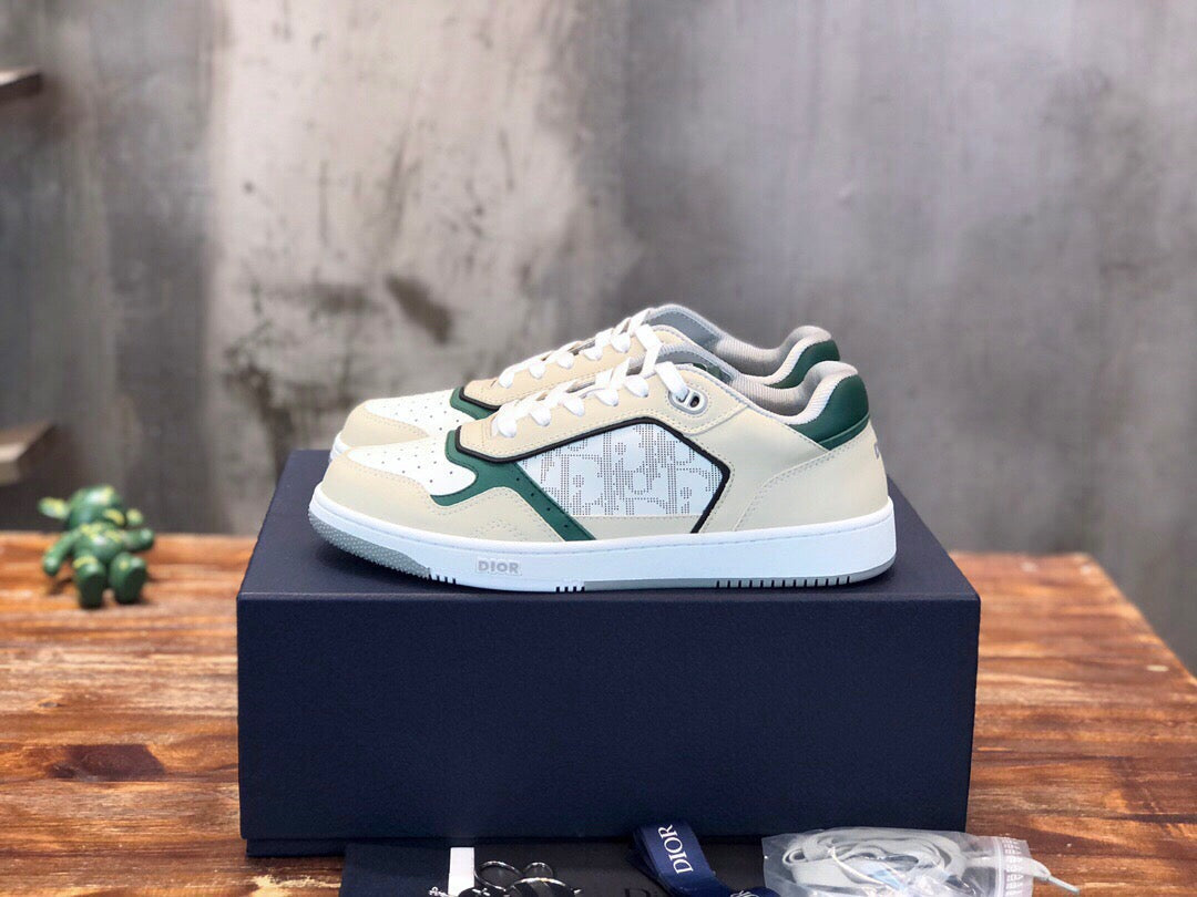 DIO Sneakers