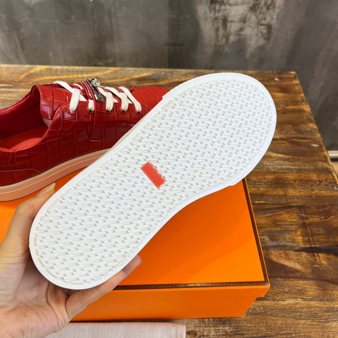 HERM Sneakers