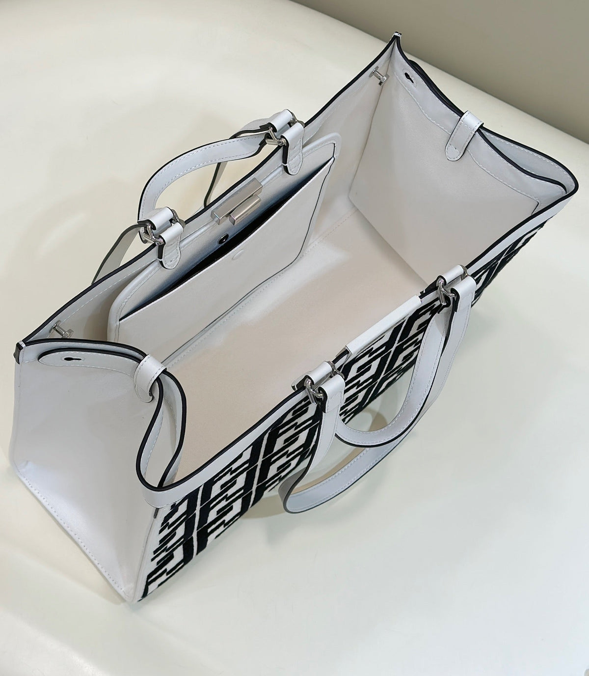 FEN Tote