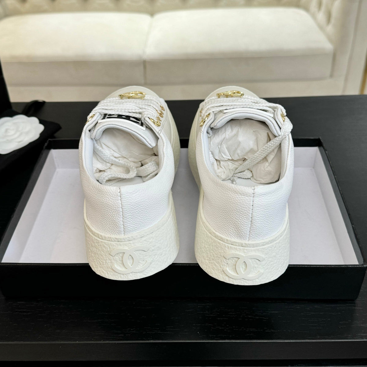BIG-HEAD COOKIE SHOES IN WHITE LAMBSKIN