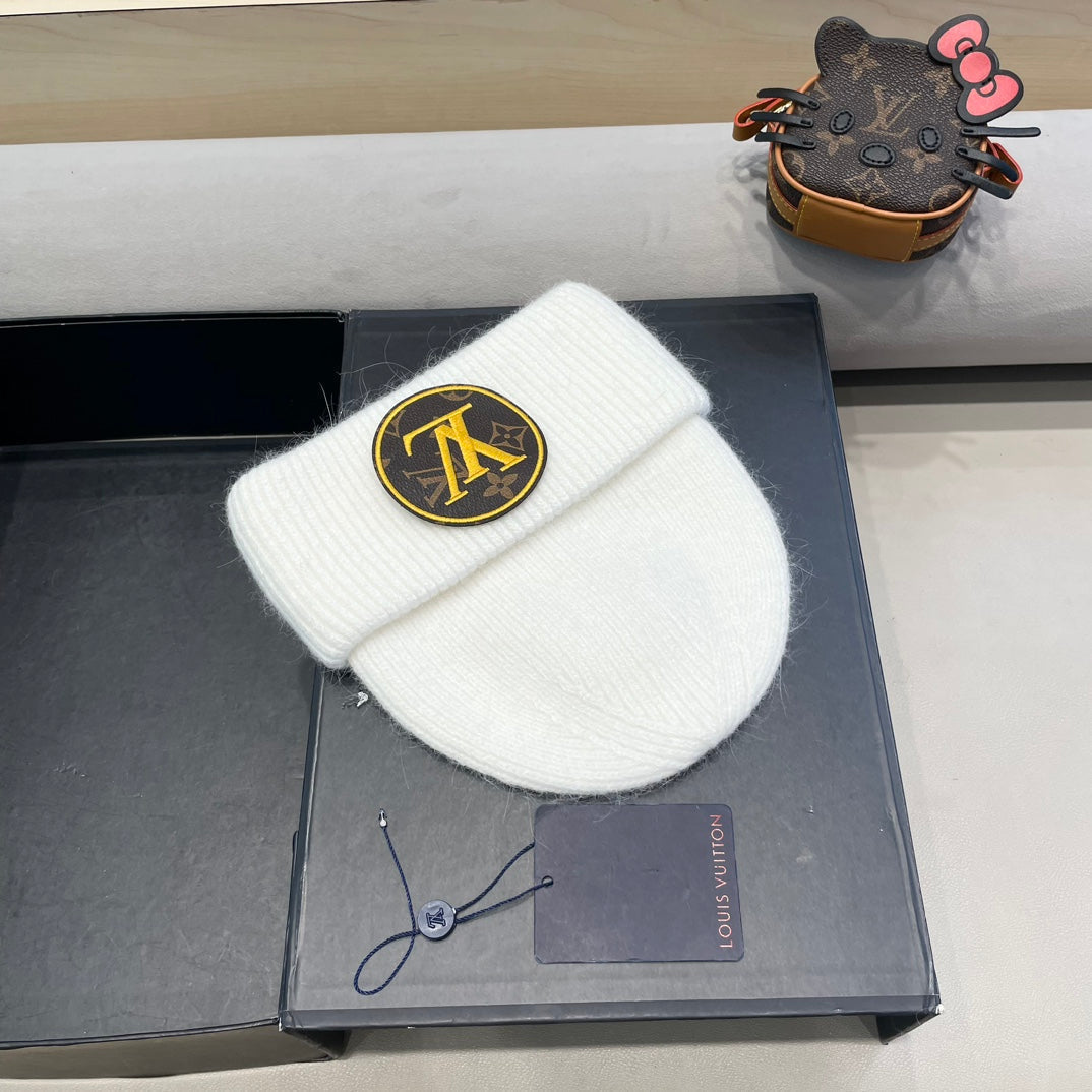 KNITTED BEANIE HAT IN WHITE WOOL AND RABBIT FUR 417753