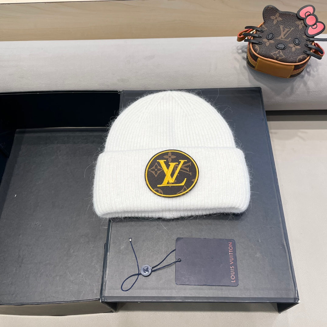 KNITTED BEANIE HAT IN WHITE WOOL AND RABBIT FUR 417753