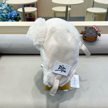 TRAPPER HAT IN WHITE VELVET AND RABBIT FUR 431383