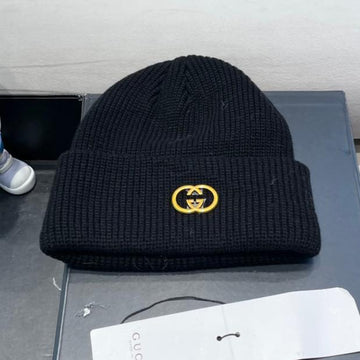 BEANIE HAT IN BLACK WOOL 433460