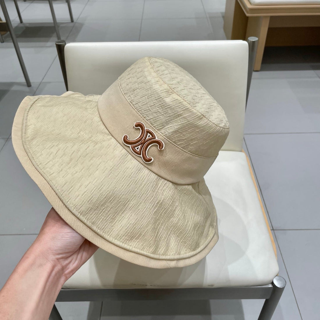 BUCKET HAT MODEL 650698 IN BEIGE FABRIC