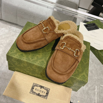 HORSEBIT MULE IN BROWN SUEDE AND FLEECE LINING