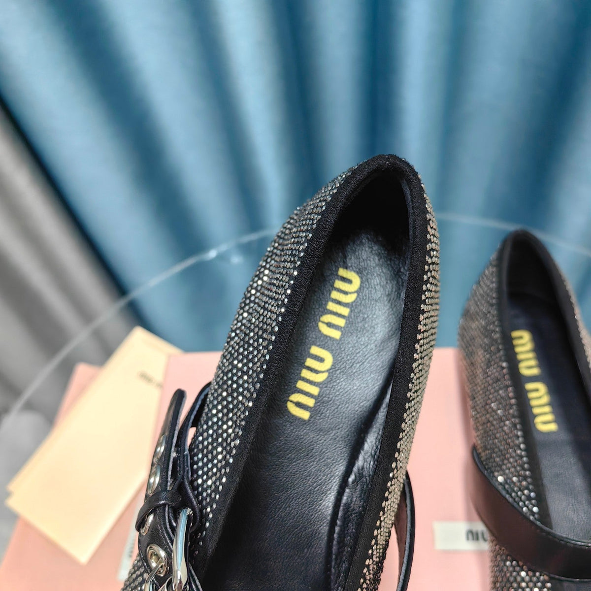 MARY JANE SHOES BLACK COWHIDE - SEQUIN