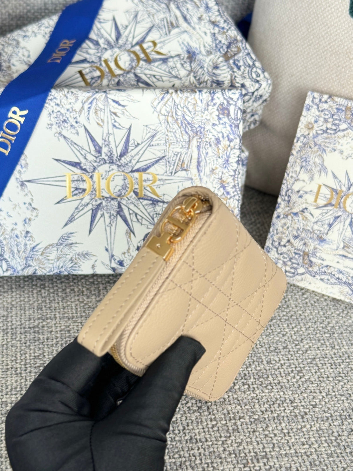 CARO SCARLET WALLET 11 IN BEIGE MACROCANNAGE CALFSKIN