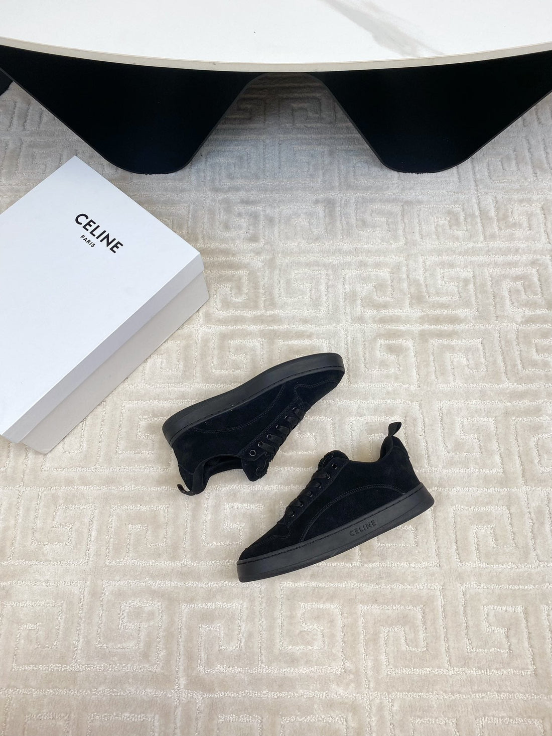 TRAINER SNEAKER IN BLACK SUEDE