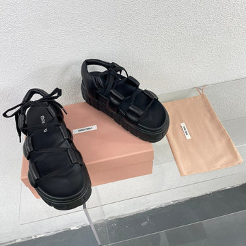 Roman Strap Thick-Soled Black Sandals