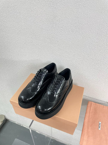 Baroque Thick-Soled Oxford Shoes With Laces Black Calfskin
