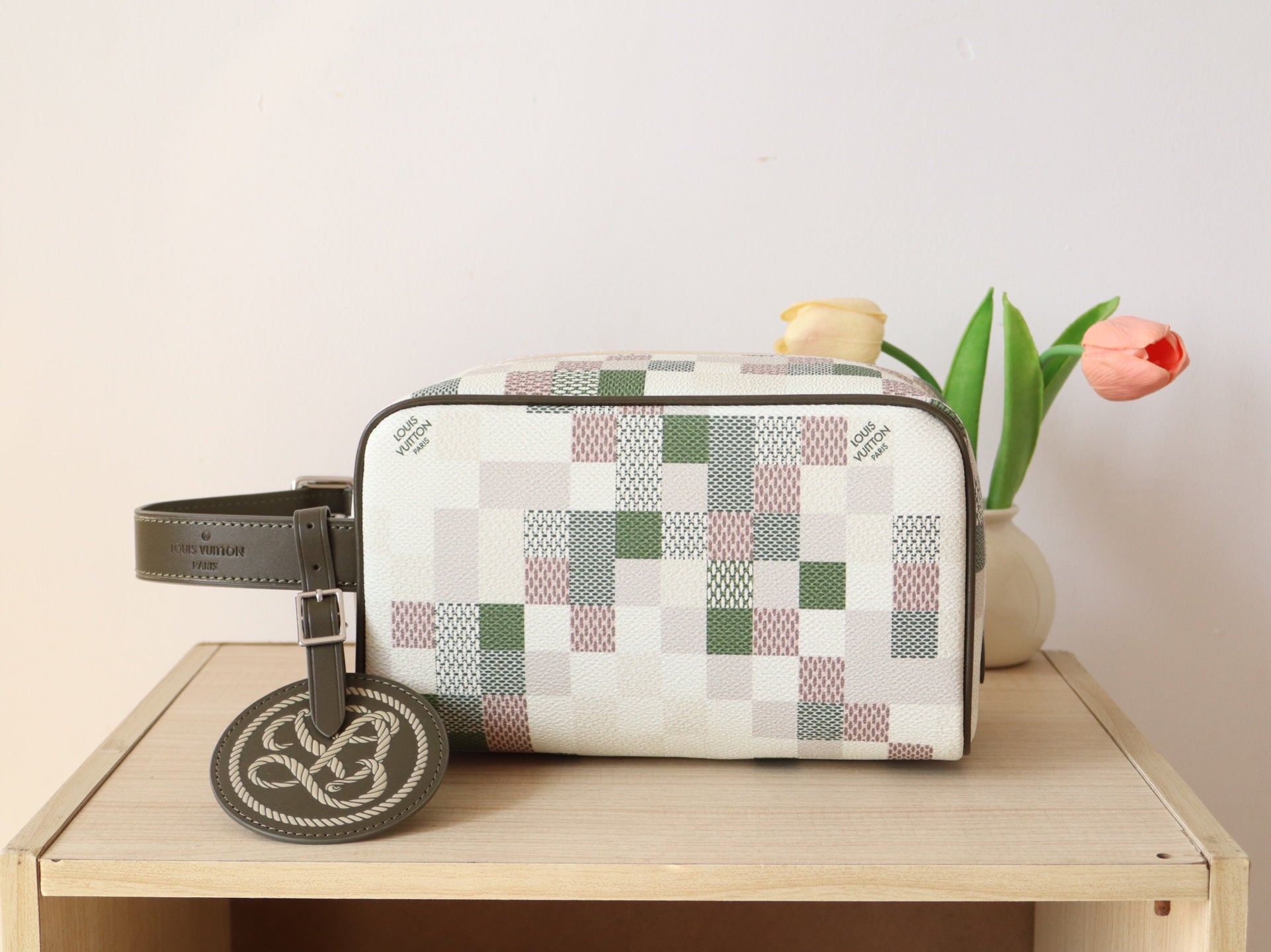 LOCKER DOPP KIT 23 IN KHAKI DAMOFLAGE COATED CANVAS