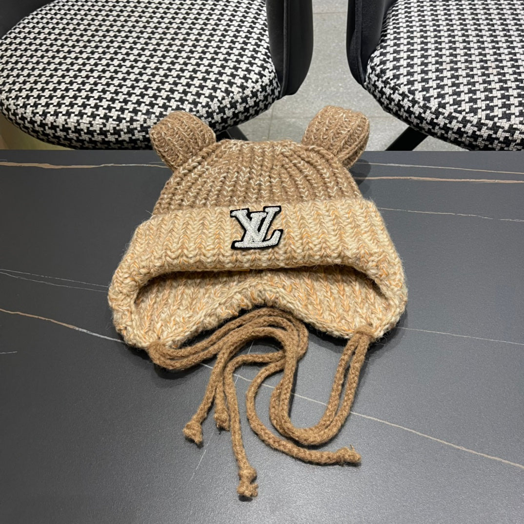KNITTED BEANIE HAT WITH CUTE EARS IN PEANUT BROWN WOOL 403485