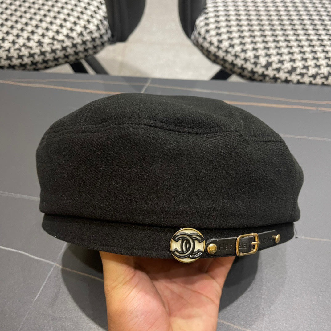 BERET HAT IN BLACK FABRIC 419385