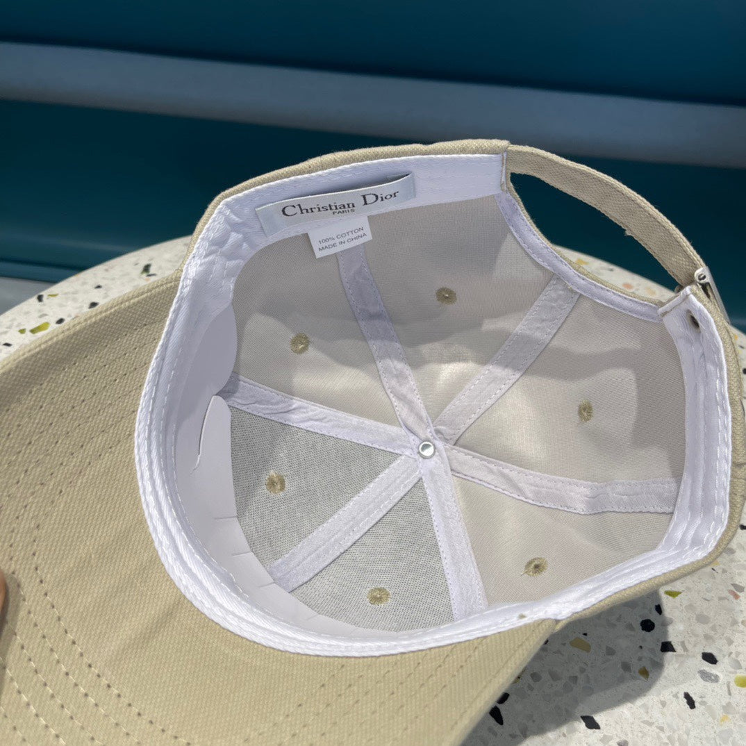 DIOR BASEBALL CAP IN BEIGE COTTON 427796