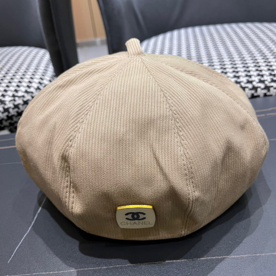 BERET HAT IN PEANUT BROWN CORDUROY 429843