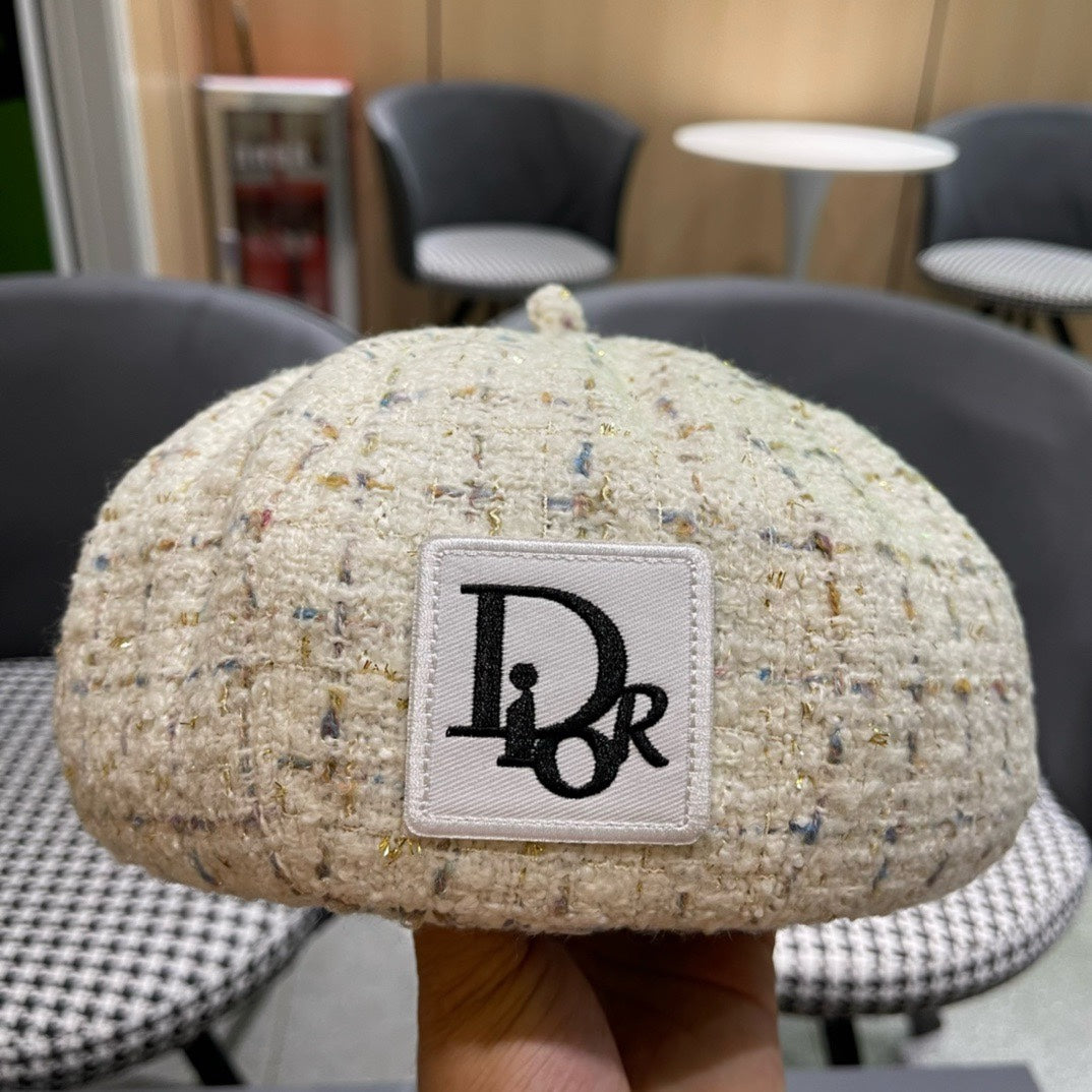 BERET HAT IN COSMIC LATTE BEIGE TWEED 434678
