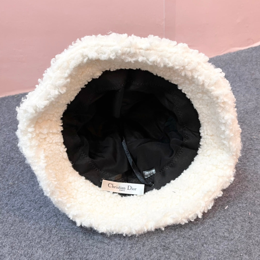 BUCKET HAT IN WHITE FLEECE 436569