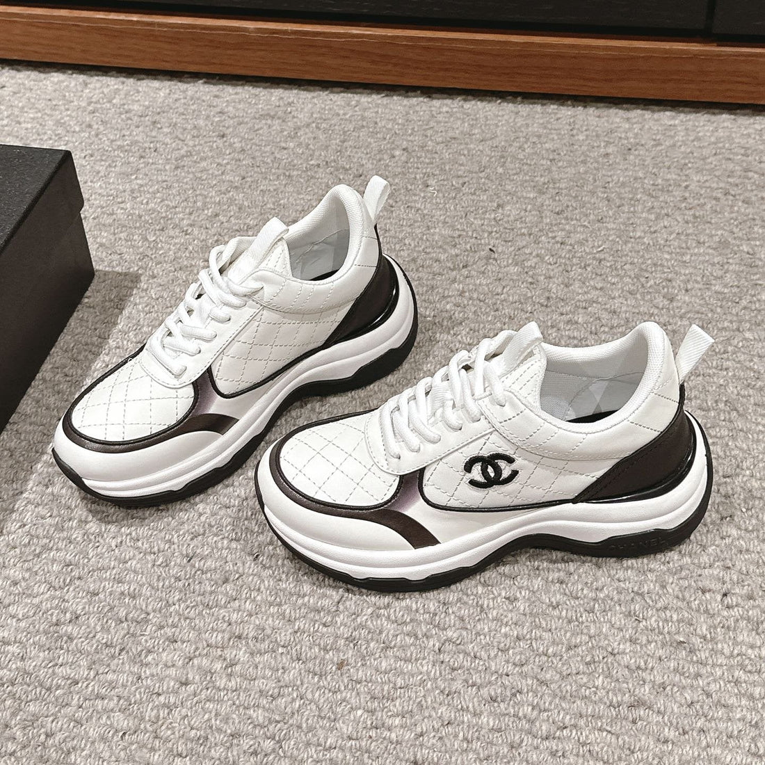 CC CLASSIC SNEAKER IN WHITE MIX BLACK LAMBSKIN