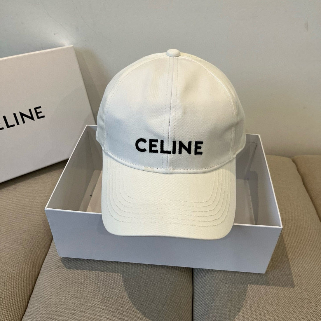 BASEBALL CAP MODEL 650192 IN WHITE FABRIC