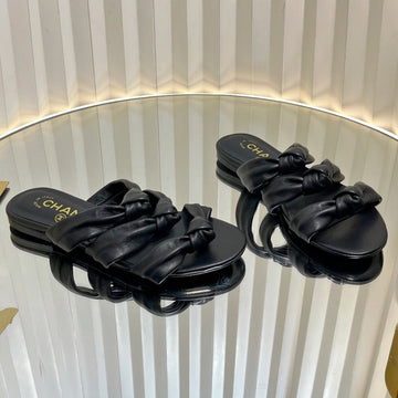 THREE STRAPS MULE IN BLACK CALFSKIN