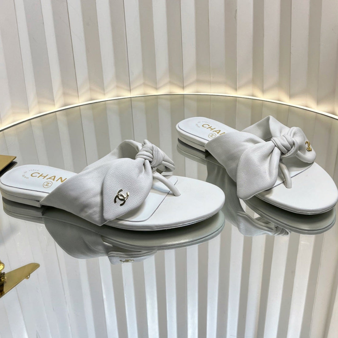 LACE SANDALS IN WHITE CALFSKIN