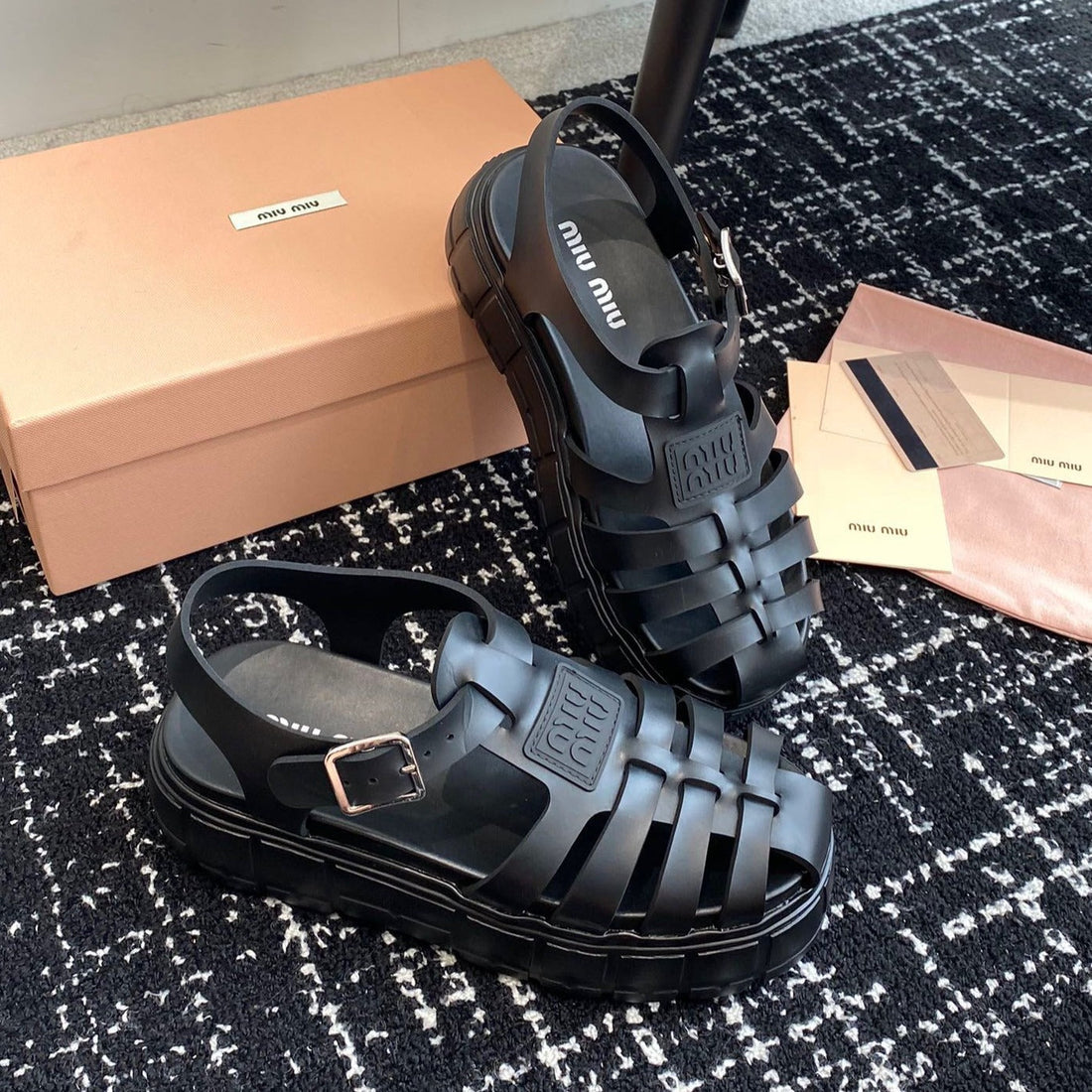 ROMAN THICK-SOLED SANDALS BLACK CALFSKIN