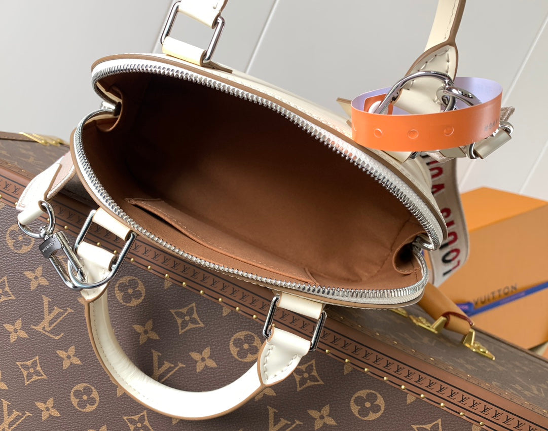 ALMA BB BAG 23 IN BEIGE GRAIN EPI COWHIDE