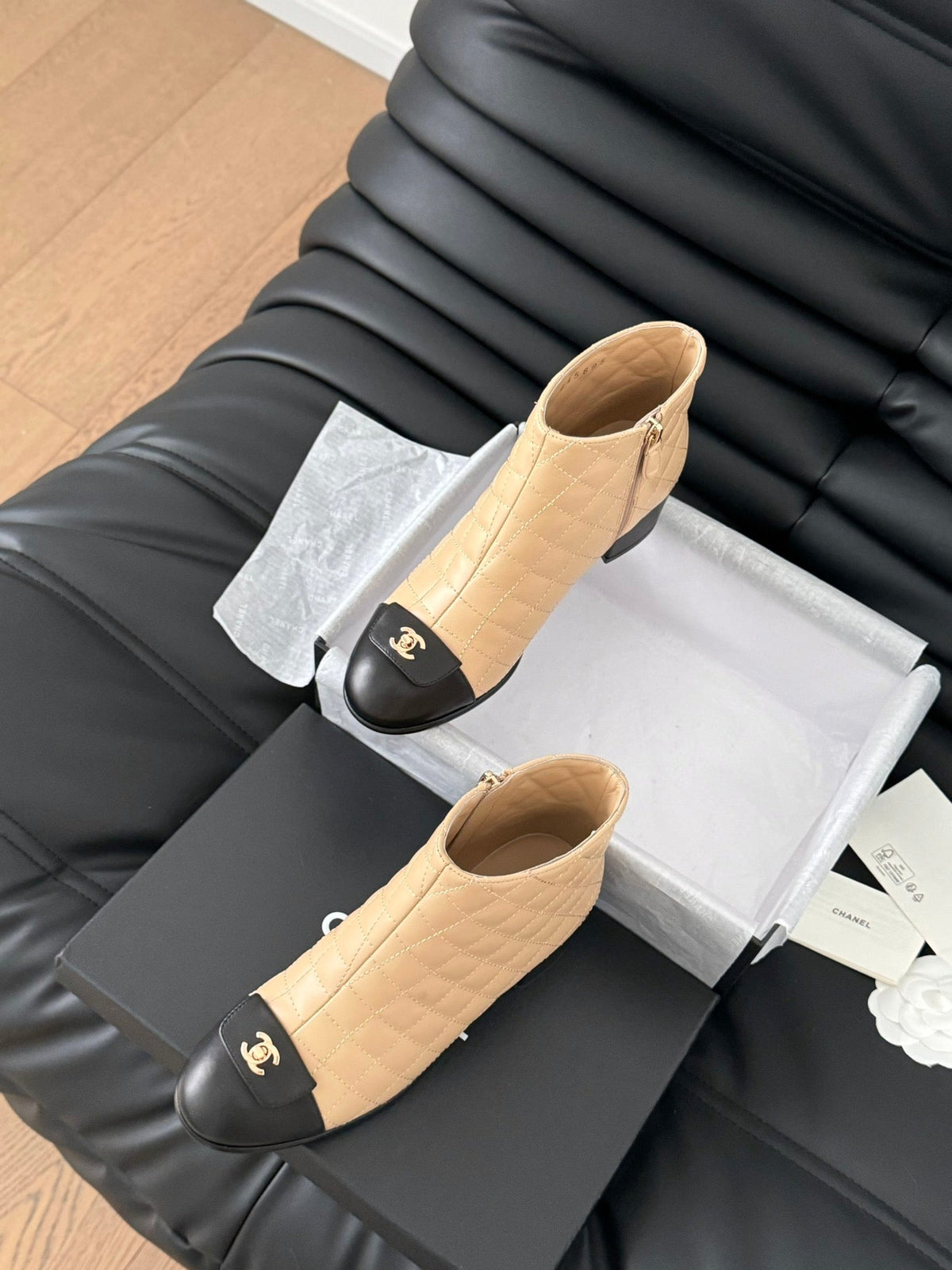 CC BALLET SHORT BOOTS 65 MM IN SEPIA BEIGE MIX BLACK QUILTED PATTERN LAMBSKIN