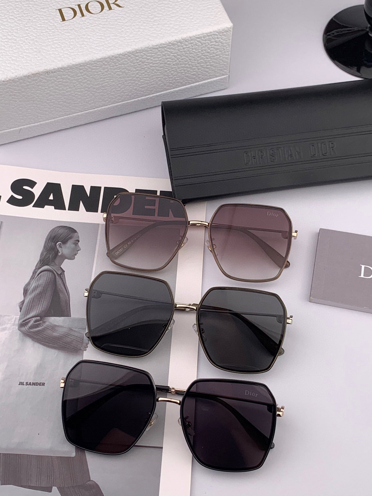 MONTAIGNE SUNGLASS D7635 IN METAL
