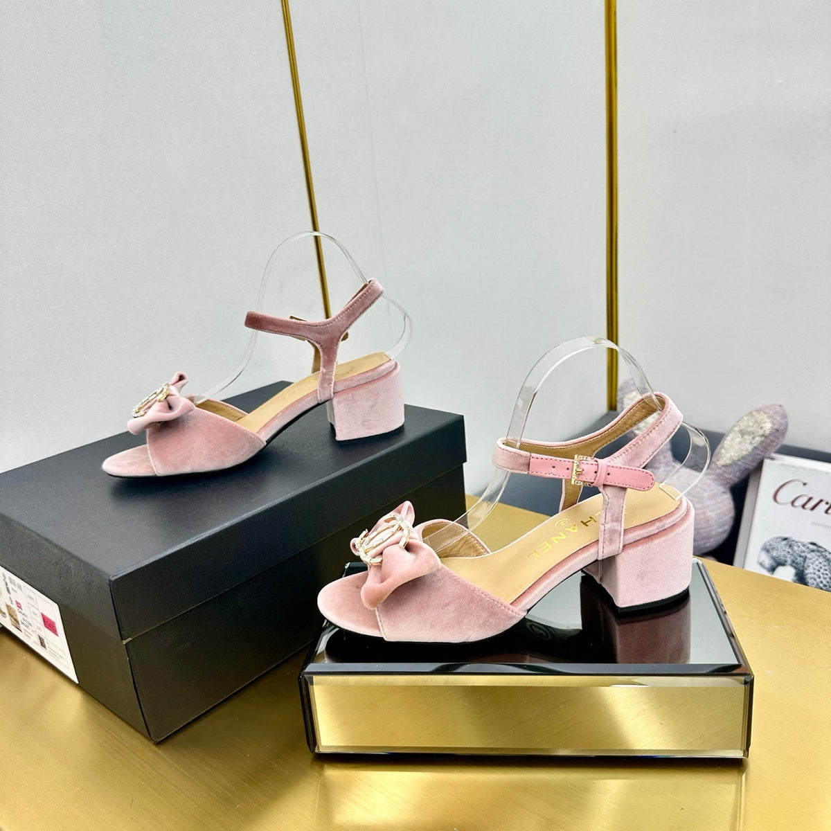 BOWKNOT RHINESTONES MID HEEL SANDAL IN LIGHT PINK VELVET