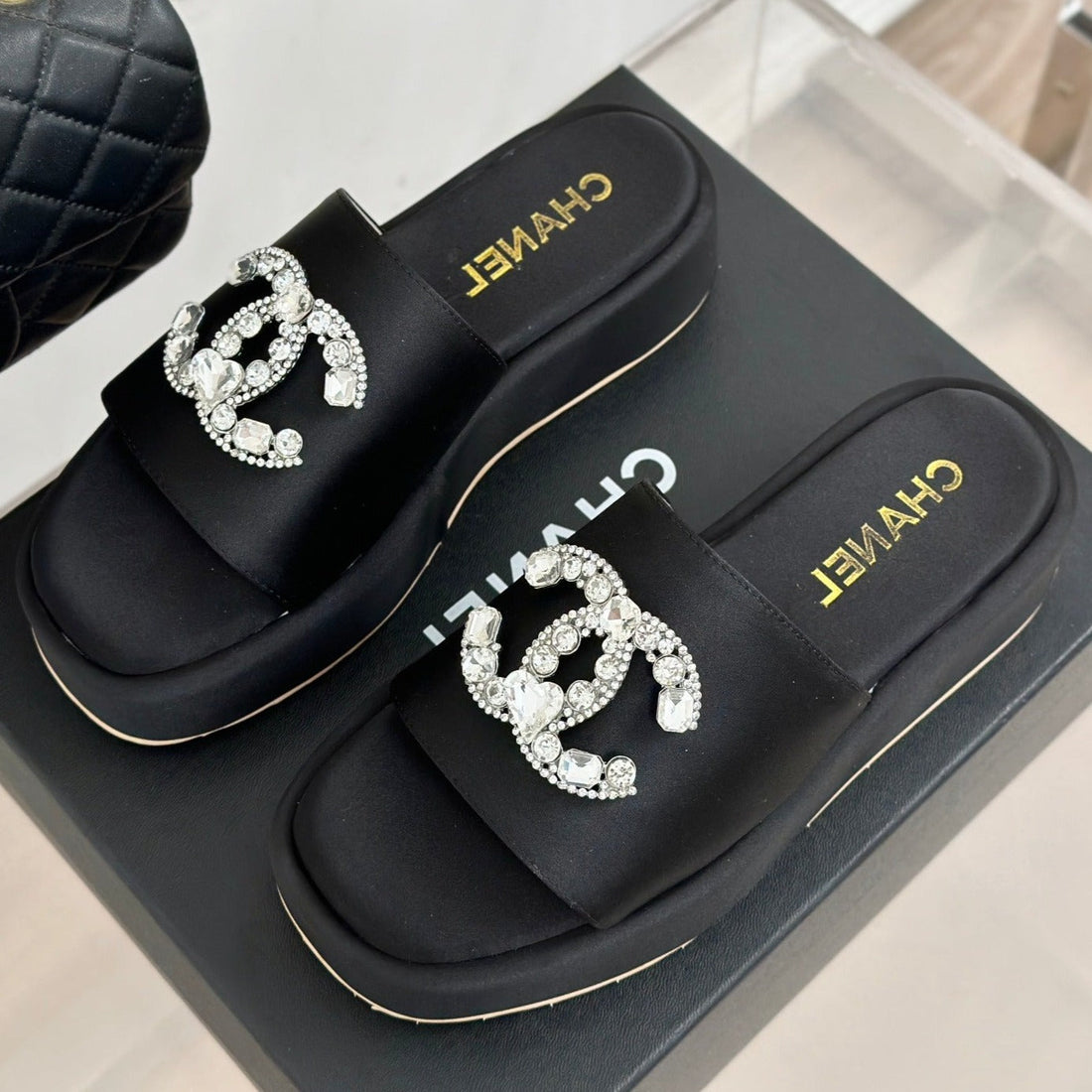 SLIPPERS THICK SOLE IN BLACK SATIN
