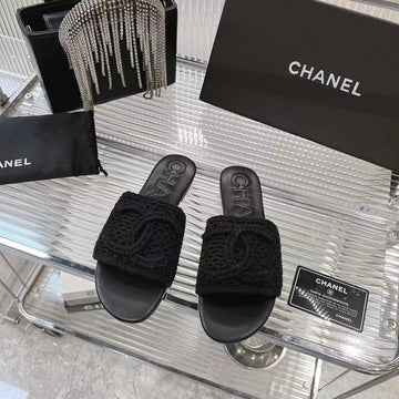 SLIPPERS BLACK SHEEPSKIN