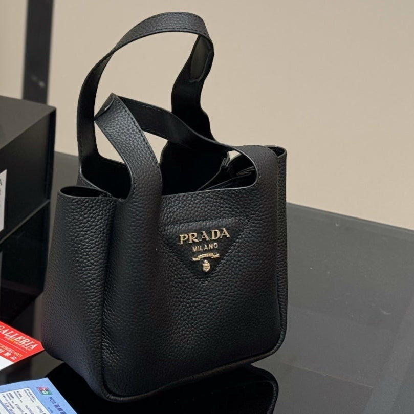 MINI HANDBAG 18 IN BLACK SHINY CALFSKIN