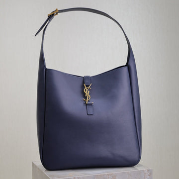 LE 5 À 7 LARGE BAG 31 IN BERRY BLUE LAMBSKIN