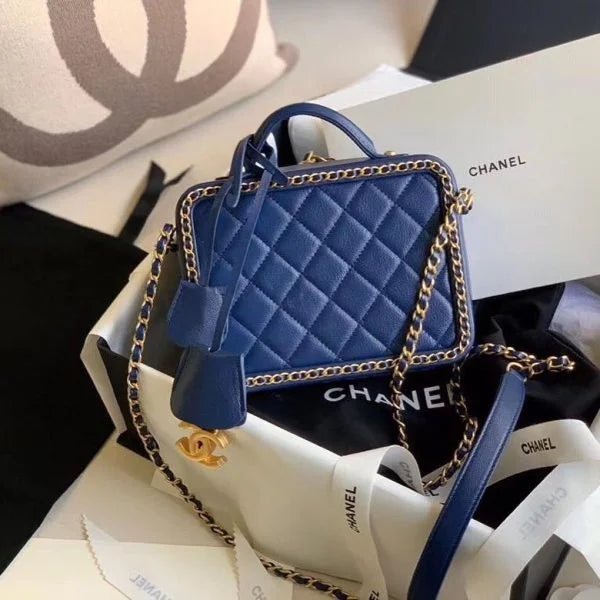 Chanel Filigree Vanity Case Quilted Caviar Gold – Blue